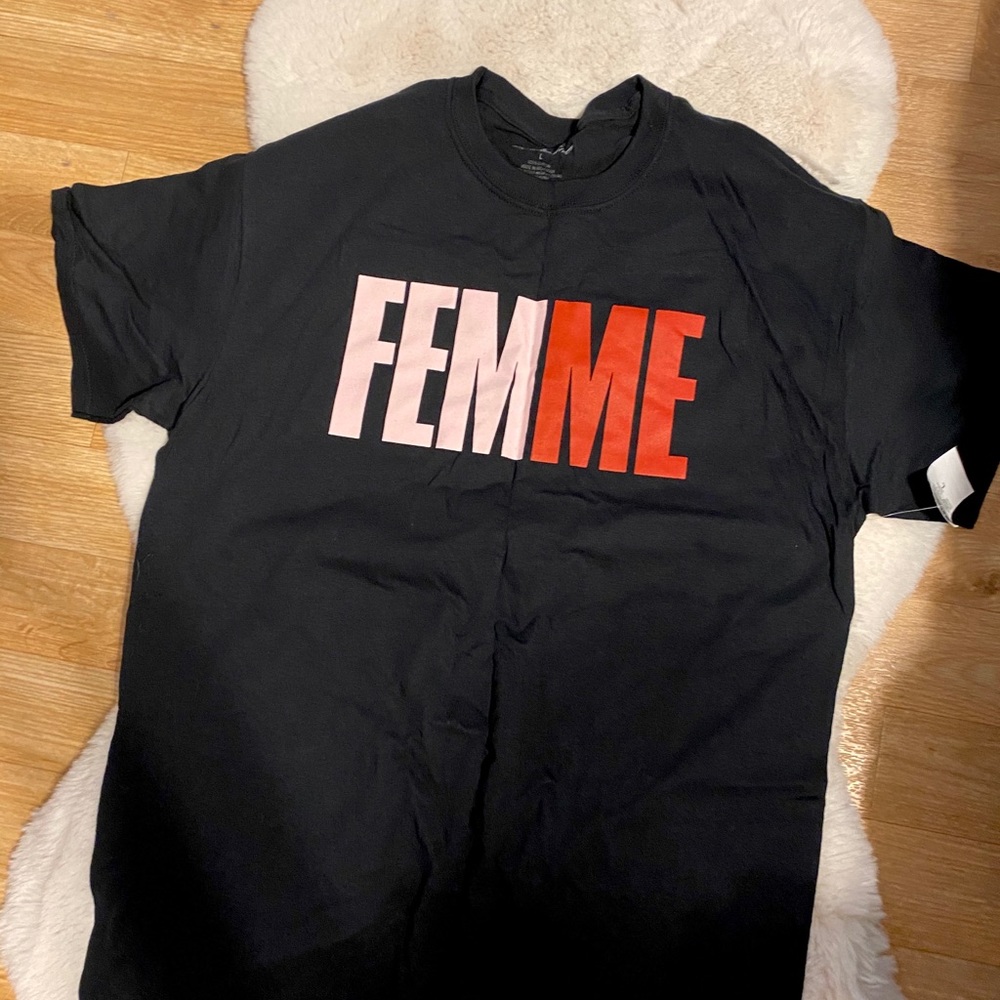 FEMME T-SHIRT